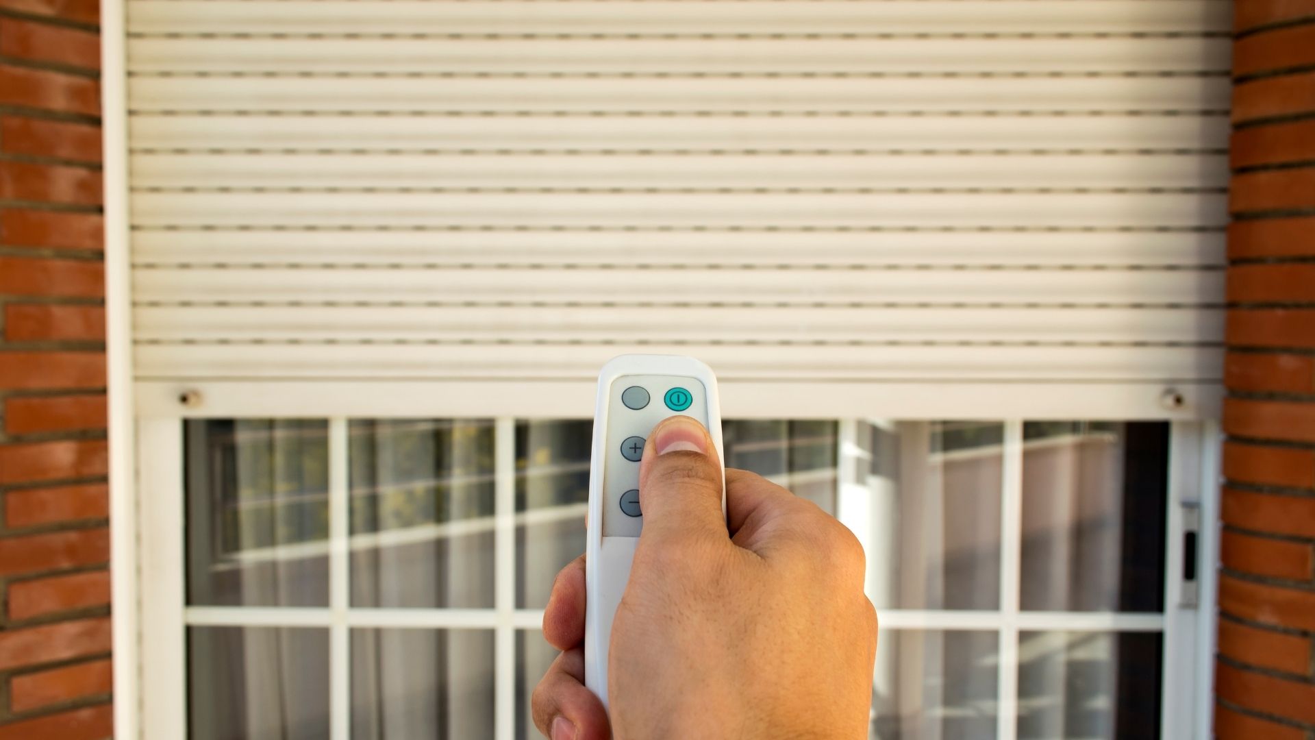 trav Panne d'un rideau métallique dans le Var